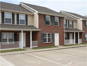 Gateway Village Townhomes & Apartments apartment in Clarksville, TN