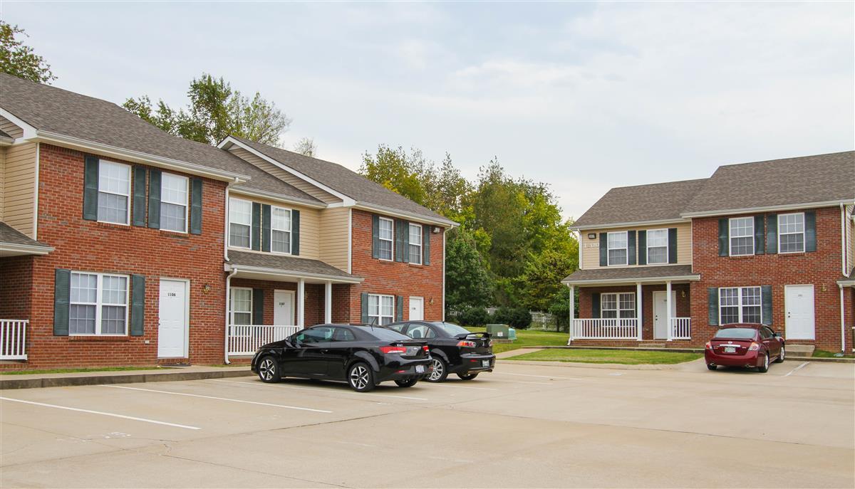 Gateway Village Townhomes & Apartments Apartment in Clarksville, TN