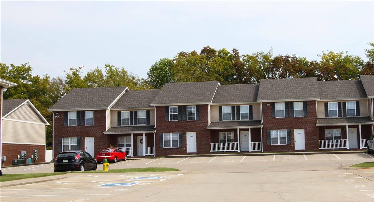 Gateway Village Townhomes & Apartments Apartment in Clarksville, TN