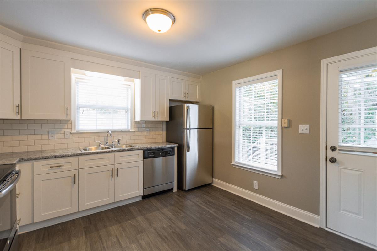 Peachers Mill Court Townhomes Apartment in Clarksville TN