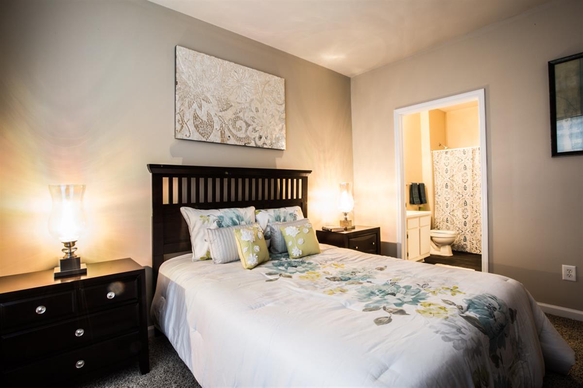 Waterford Landings Apartment in Clarksville, TN