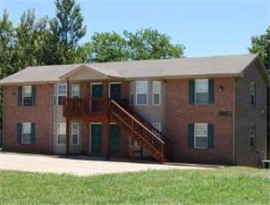 Blue Grass Meadows apartment in Clarksville, TN