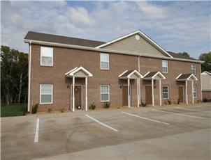 Oliver Loop Condominiums apartment in Clarksville, TN