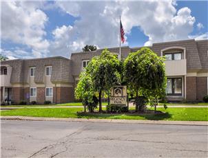 Apartment details: Regency Park Apartments