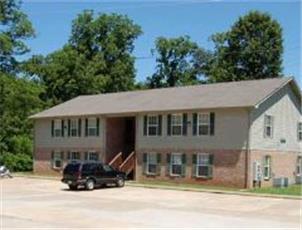 Whispering Hills  apartment in Oak Grove, KY